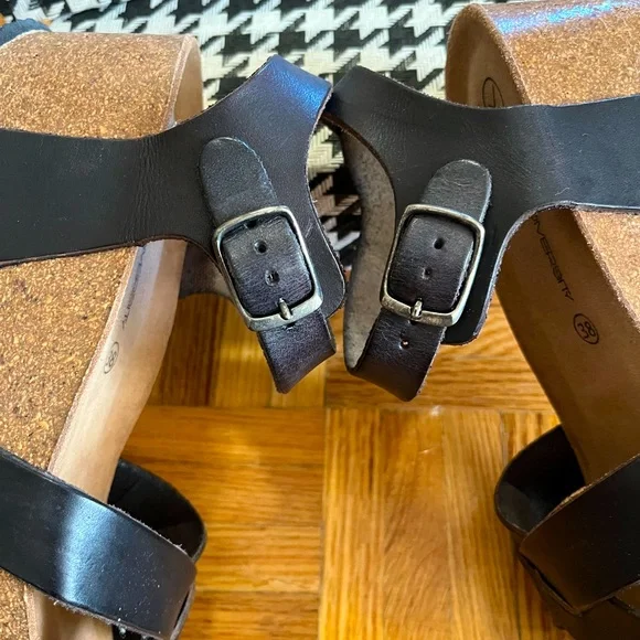 Platform Sandals by Unity In Diversity - Picture 7 of 9